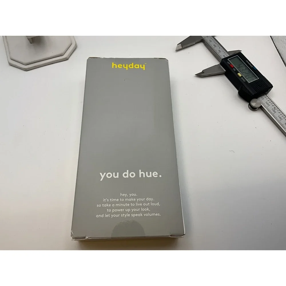Heyday apple i watch band, new in original package 38-41mm, nice find
